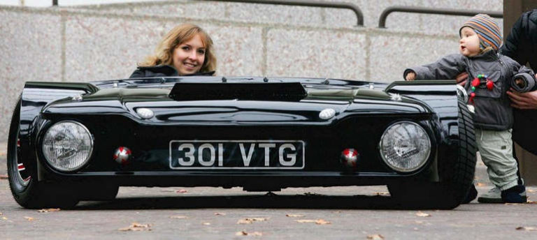 Самый плоский автомобиль: Flatmobile