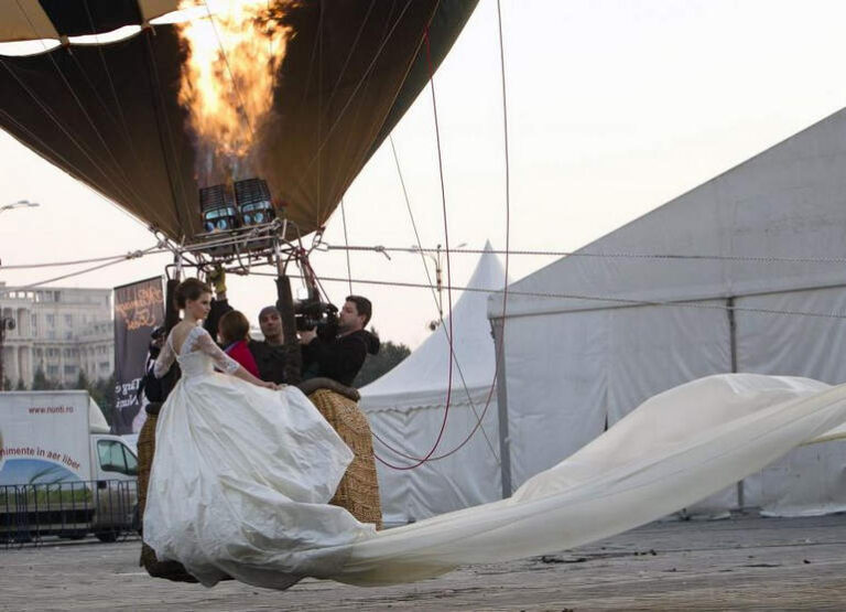 Самое длинное свадебное платье: 2750 метров