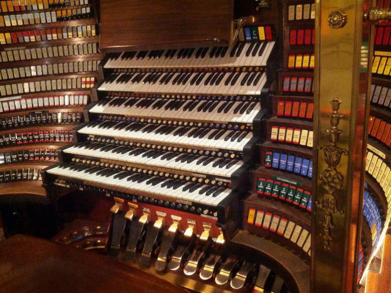 Самый громкий в мире музыкальный инструент: орган Boardwalk Hall Auditorium Organ