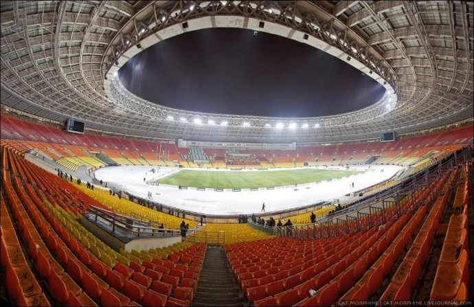 Самый большой стадион: «Стадион 1 Мая»