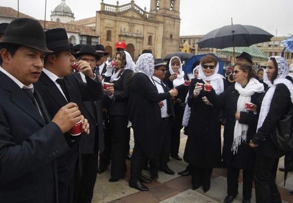 Самое большое число людей, пьющих кофе