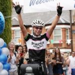 Самый молодой человек, совершивший кругосветное путешествие на велосипеде Самый молодой человек, совершивший кругосветное путешествие на велосипеде