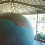 В США создали рекордный глобус Эрта весом 2 тонны В США создали рекордный глобус Эрта весом 2 тонны