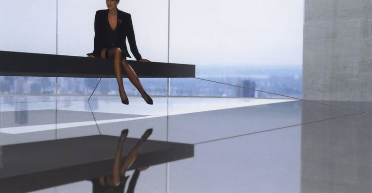 Самая дорогая кровать, которая парит в воздухе