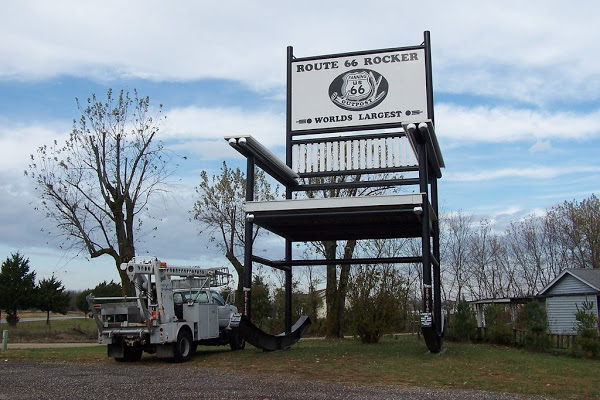 В США создали кресло-качалку рекордных размеров