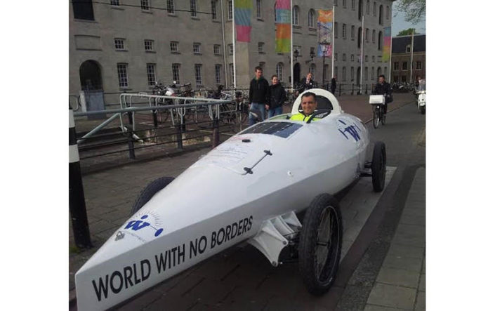 Эбрагим Хемматния самое длинное путешествие на велосипеде-амфибии