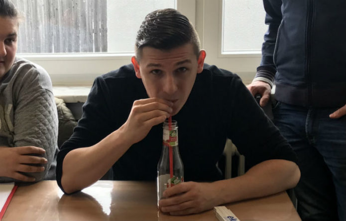 Андре Ортольф - самое быстрое выпивание бутылки кетчупа