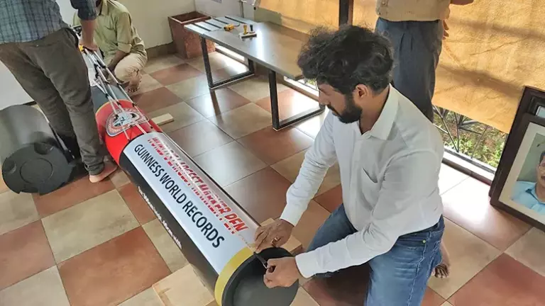 самый большой маркер в мире длинной 2.745 метра